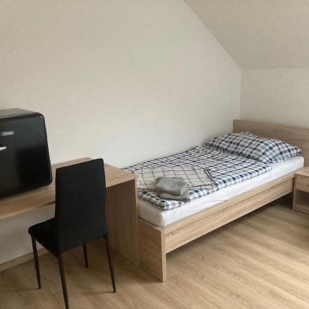 Ubytovani Na Spejcharu, Zelevcice Slaný Kültér fotó