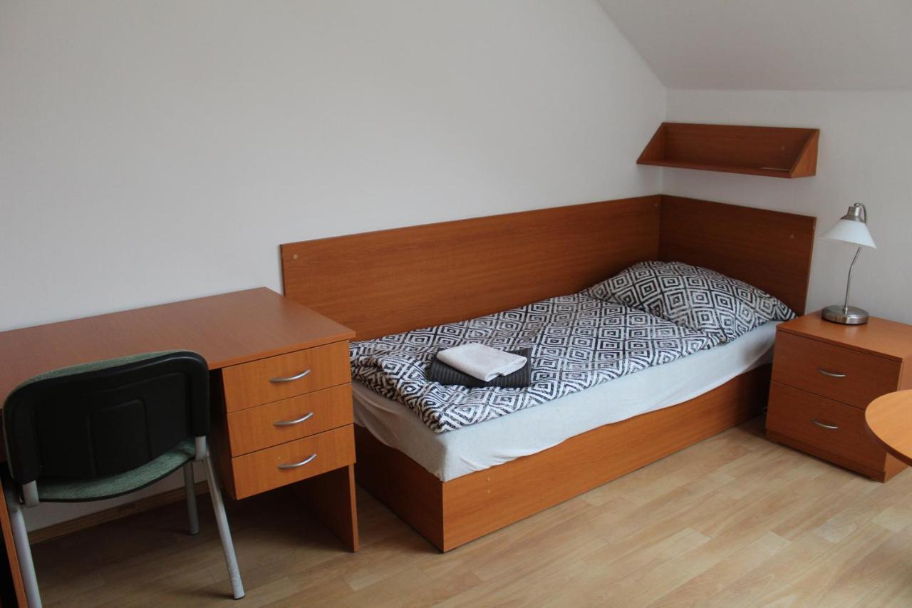 Ubytovani Na Spejcharu, Zelevcice Slaný Kültér fotó